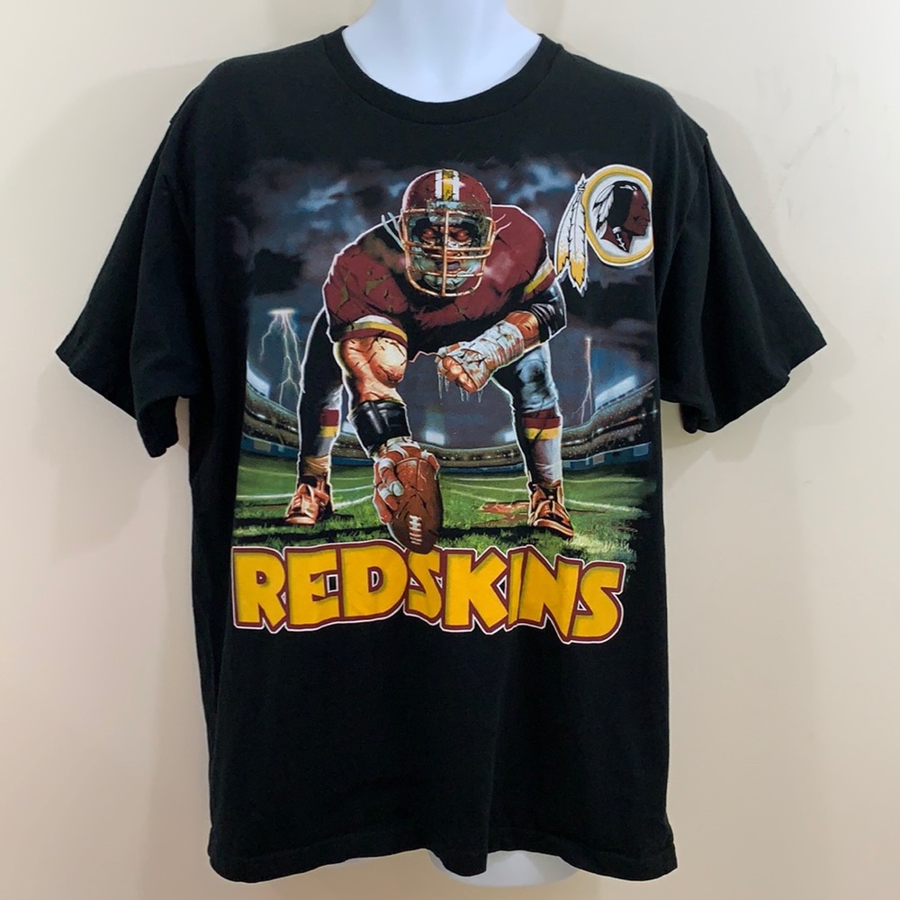 Liquid Blue “ Redskins “ Football T-Shirt  Size L